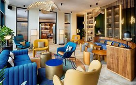 Courtyard By Marriott Lyon Eurexpo Stadium